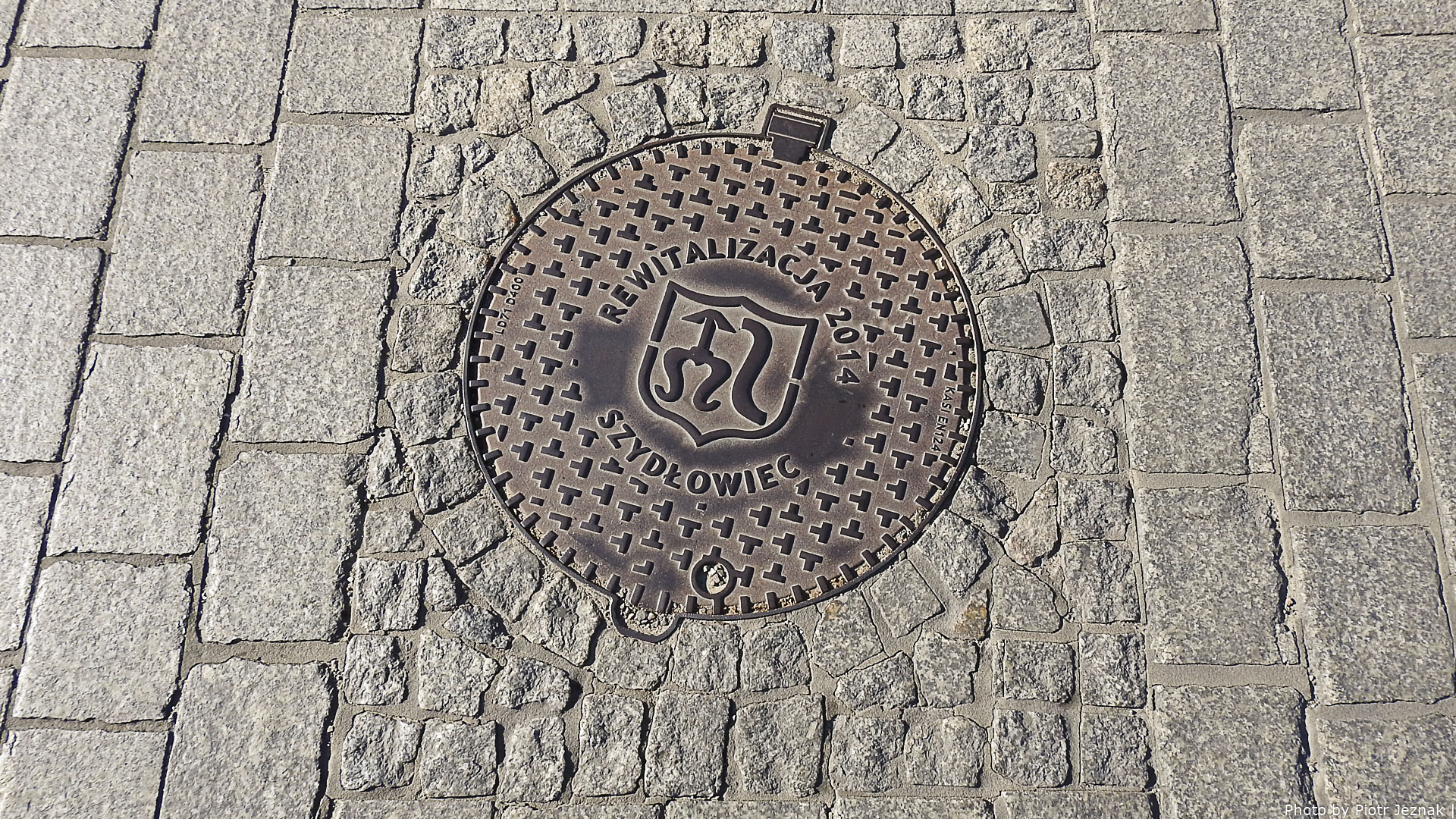 Manhole cover in Szydlowiec